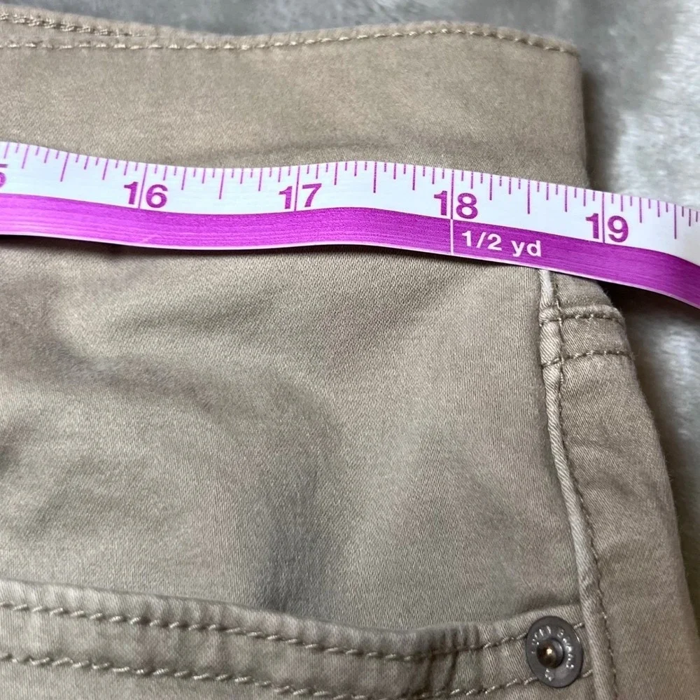 Lucky Brand 221 Mens Size 38x32 Straight Leg Khaki Twill Pants Business Casual